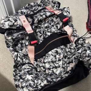 Lululemon Pink and Black Women's Bag